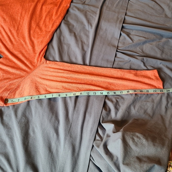 GAP women's large long sleeve soft T-shirt. NWT Peach color - Picture 10 of 10